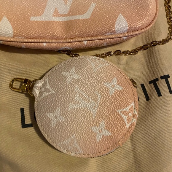 Limited edition Louis Vuitton  by The Pool Multi Pochette Accessoires - Picture 10 of 13